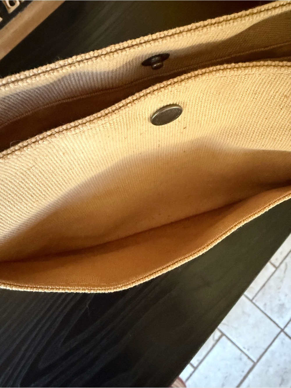 Portland Leather Madison Shoulder Bag in Nutmeg Canvas insert included! - Picture 6 of 11